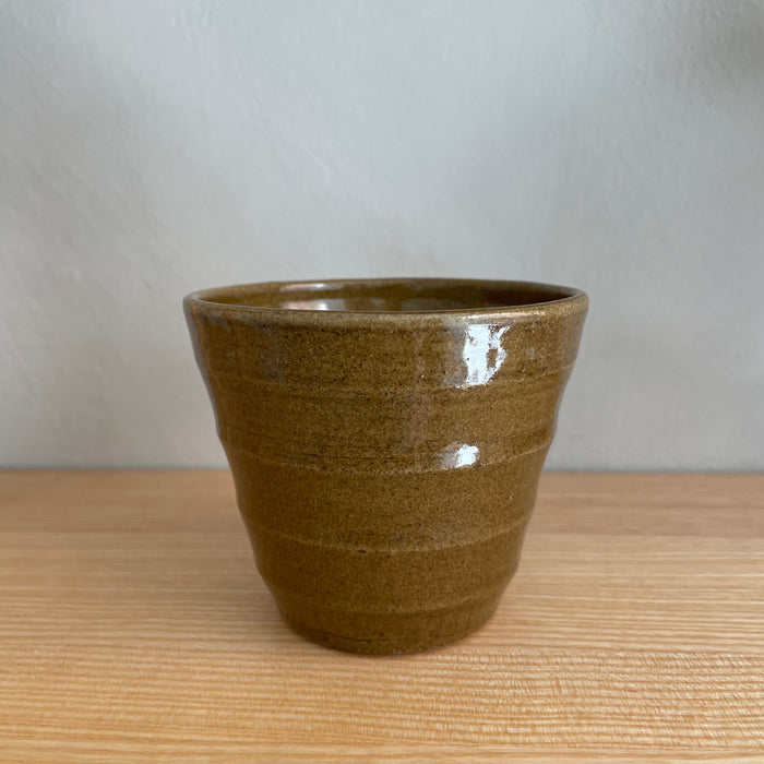 Cup with soft border