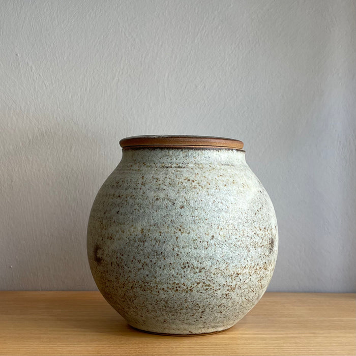 Jar with lid