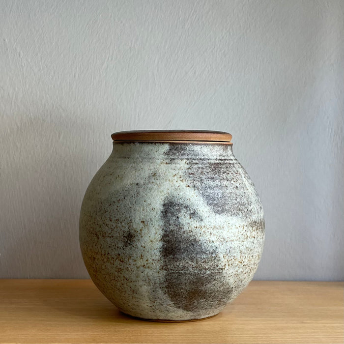 Jar with lid