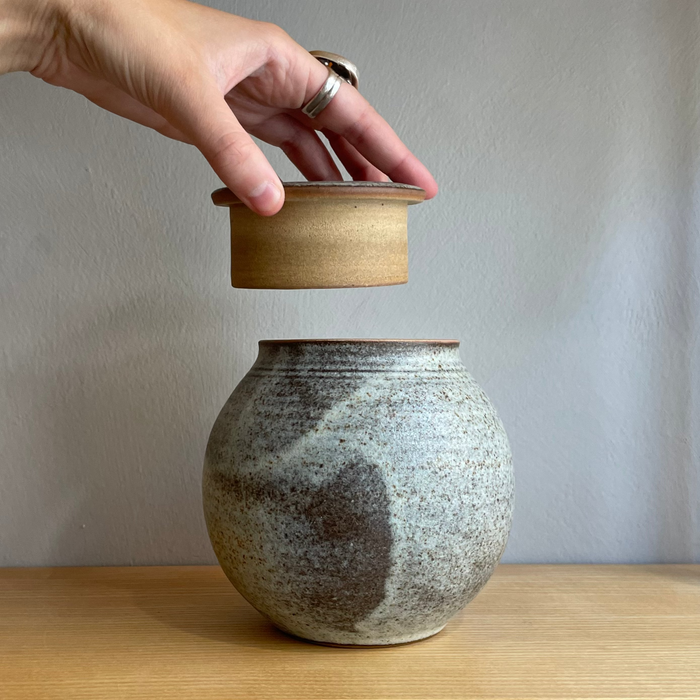 Jar with lid