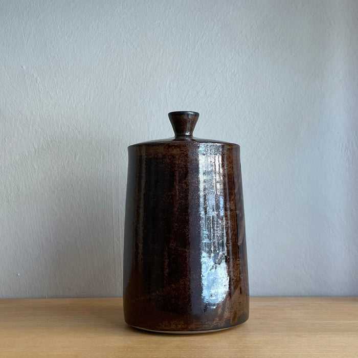 Jar with lid