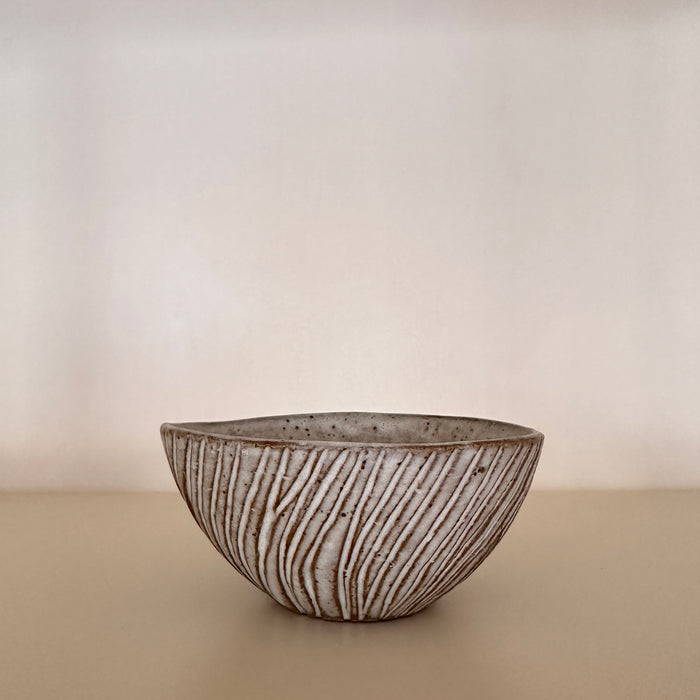 Small thumbed bowl, white stripe