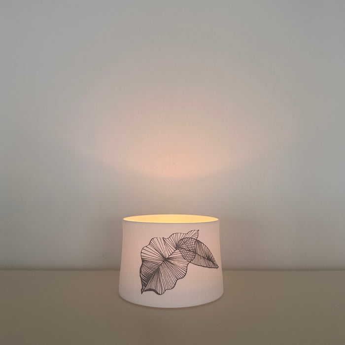 Candle lantern in bone china, "Stripy Leaf"