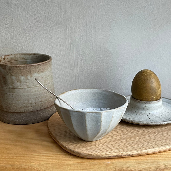 Small thumbed bowl, gray facet
