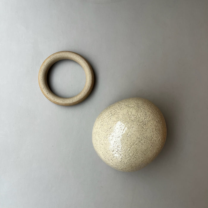 Ceramic ornament, light yellow