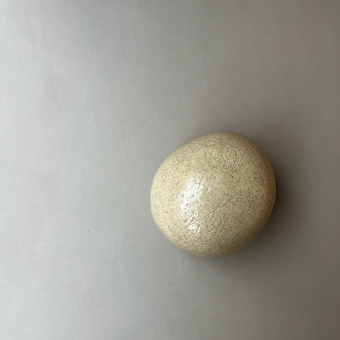 Ceramic ornament, light yellow