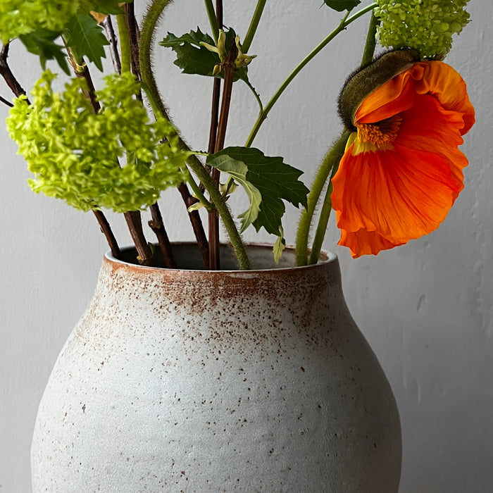 The large round vase