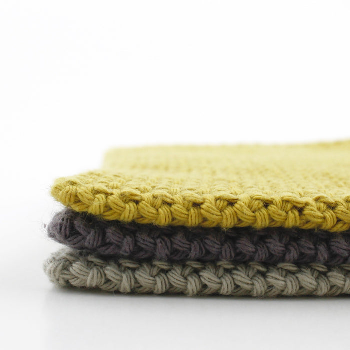 Kettle Holder Aubergine, Hand Crocheted